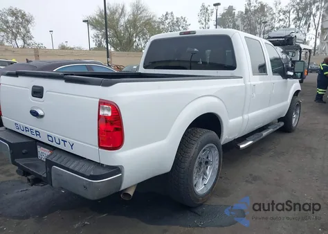 2013 Ford F-250 Xlt из США, поврежденный, VIN 1FT7W2A60DEA56458